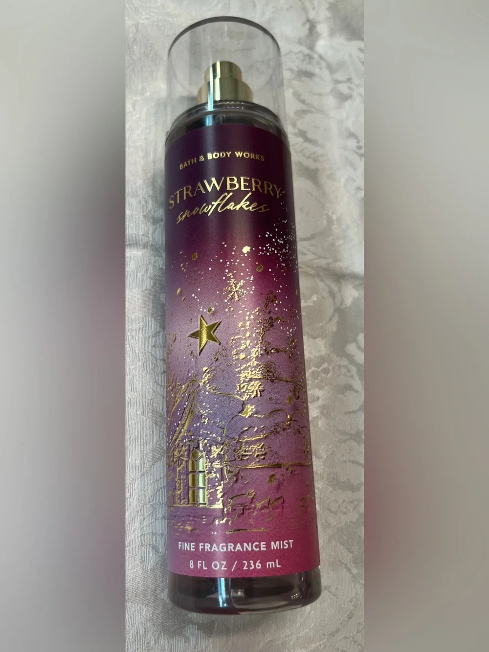 Bath & Body Works Strawberry Snowflakes Fine Fragrance Mist